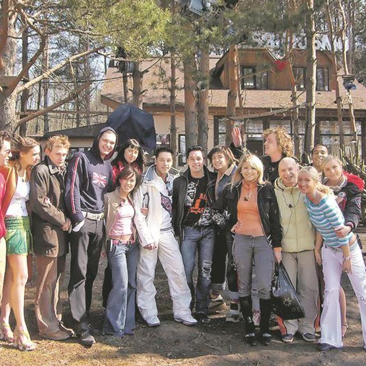 Дом 2 контактный. Дом 2 контактный. Дом 2 контактный. Дом 2 участники 2010. Участники дом 2 2023.