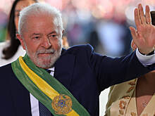 Президента Бразилии эвакуировали из столицы из-за беспорядков