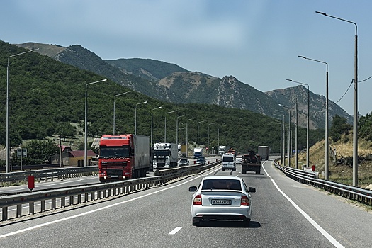 В Дагестане обсудили цифровизацию МТК "Север - Юг" и борьбу с дипфейками