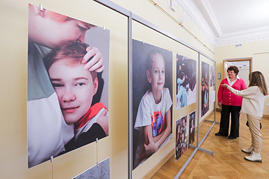 В Петербурге открылась фотовыставка о людях с редкими заболеваниями