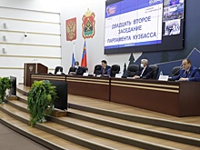 Депутаты Парламента Кузбасса заслушали отчет губернатора и установили финподдержку медикам