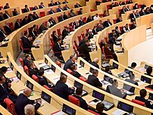 Какие книги читают грузинские депутаты
