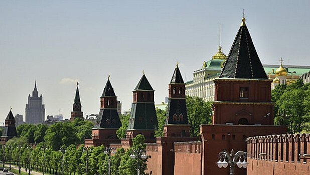 День герба и флага отмечают в Москве