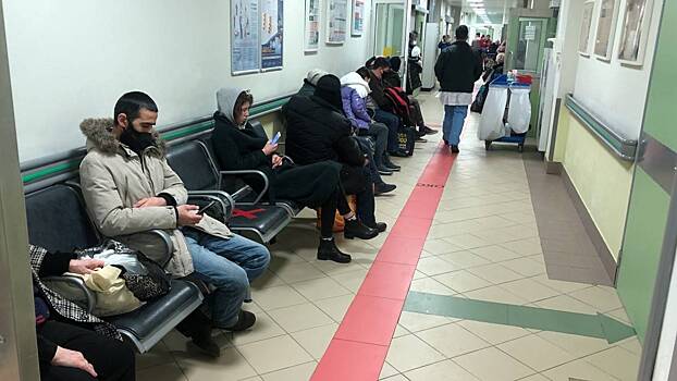 Амбулаторное лечение от коронавируса проходят более 25 тысяч петербуржцев