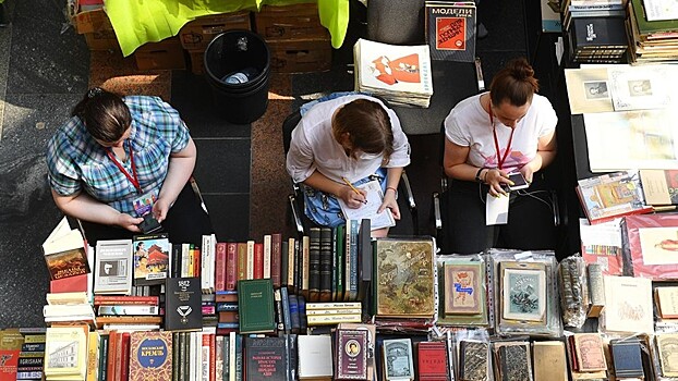 В Союзе писателей России оценили книжный фестиваль «Красная площадь»