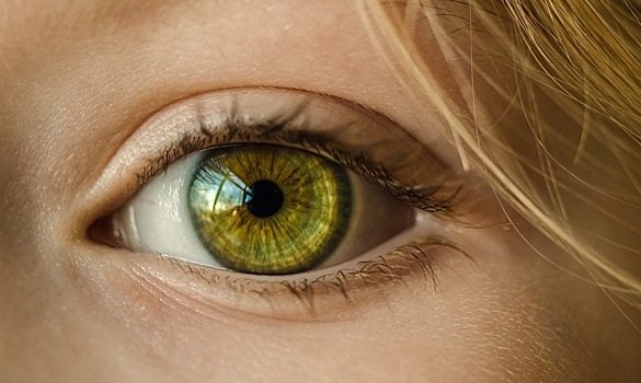 У женщины обнаружили рак глаза очень редкого вида
