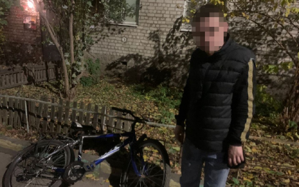 В Рязани угонщик пытался удрать от полиции на велосипеде