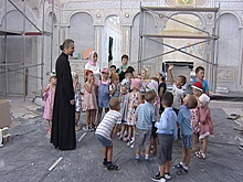 Для калининградских школьников провели экскурсию по храму святых Иоакима и Анны