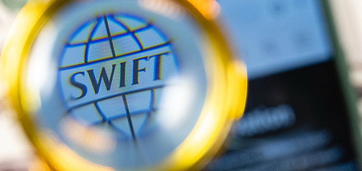 В Европе банки массово перестали принимать SWIFT-переводы из России