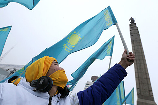 В парламент Казахстана проходят шесть из семи партий