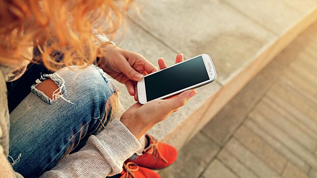 Эксперт назвал вредные привычки, которые могут «угробить» смартфон