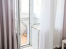 Сняли и поставили обратно балконную дверь за 160 тысяч рублей: оконная фирма обманула более 500 жителей Удмуртии