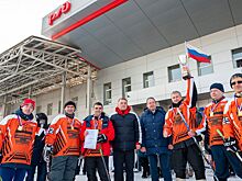 Железнодорожники определили лучших в хоккее в валенках и лапте