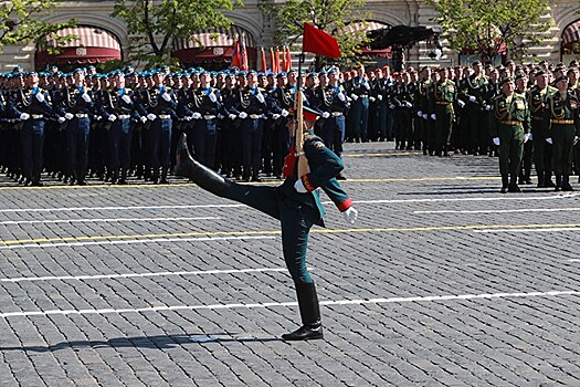 Военные из 12 стран прибыли в Москву