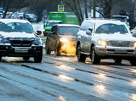 Автоэксперт рассказал, как избежать аварии в "день жестянщика"