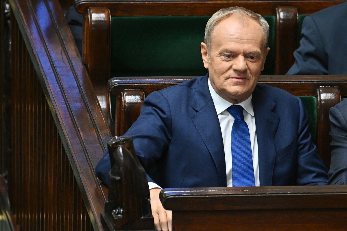 Варшава готова принять американский контингент, но сигналов пока не поступало, заявил Туск