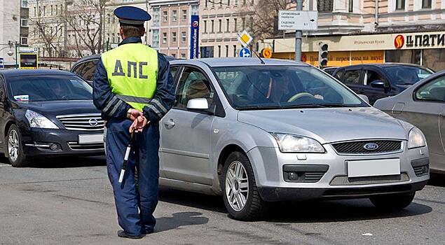 В России хотят штрафовать за съемные шторки на окнах автомобилей