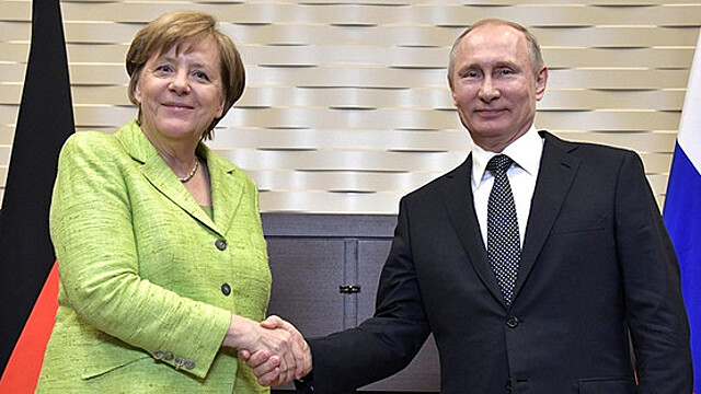 Всем труба: Путин и Меркель давят на газ