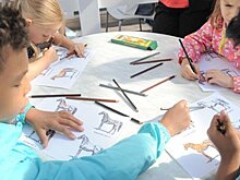 Оранжевые пельмени, Бикини Боттом и цветовые симфонии: отмечаем 1 сентября