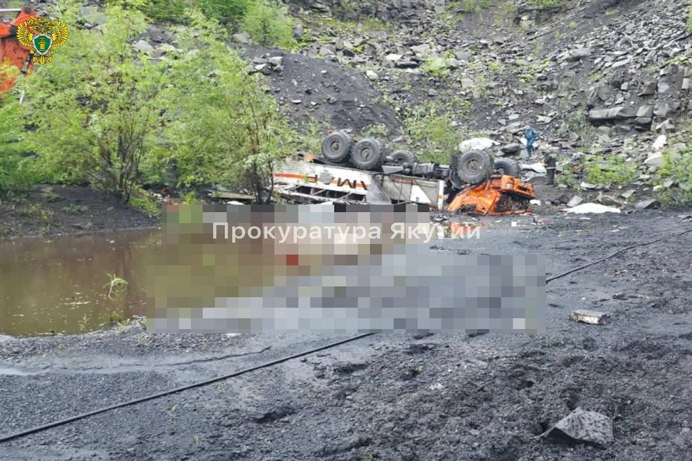 В Якутии возбудили дело после ДТП, в котором погибли 13 вахтовиков