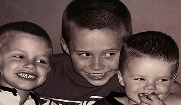 Круз Бекхэм опубликовал архивные снимки с Бруклином на фоне семейного конфликта