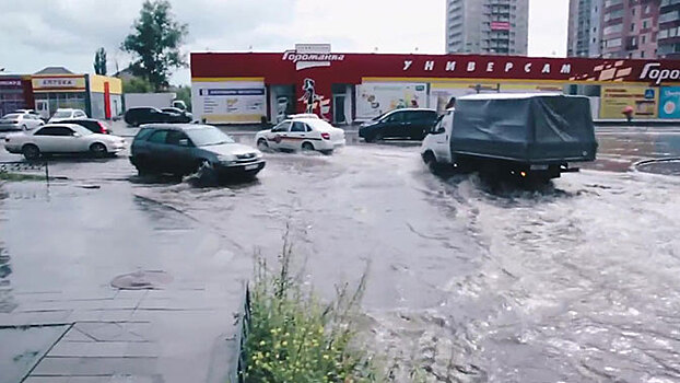 Новосибирск второй день тонет из-за ливней