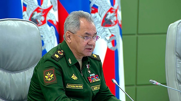 Шойгу: кадровая система ВС РФ полностью комплектует армию профессионалами