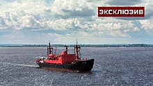 Эксперт Ершов: на севшем на мель судне «Михаил Сомов» остался экипаж и водолазы