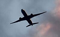 MK.RU: пассажирский самолет из Москвы заметили в небе над Украиной