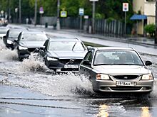 Водителям рассказали, как ездить во время ливней