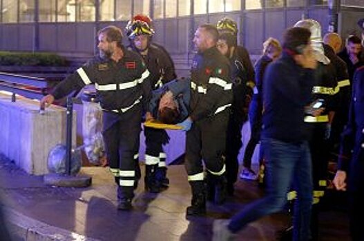 Очевидец: Российские болельщики не прыгали на эскалаторе в метро Рима