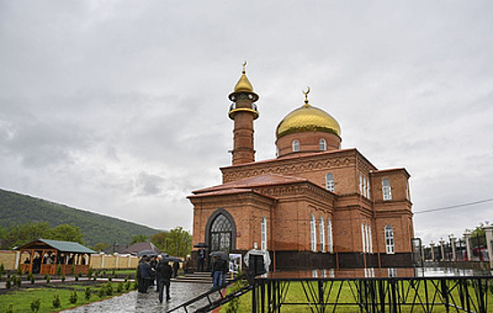 В североосетинском селе Эльхотово восстановили соборную мечеть конца XIX века