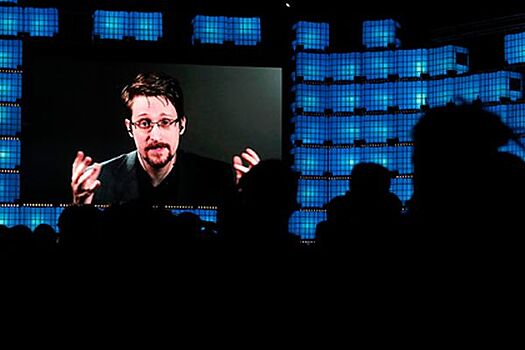 США заберут доходы от книги Сноудена