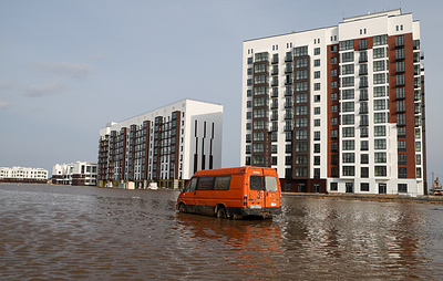 В Оренбурге за сутки подтопило еще 800 домов и 1 800 участков