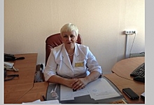 «Переживала за каждого пациента» - в Омске скончалась еще одна медик из ковидной больницы