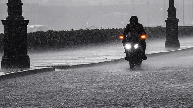 Мотоциклистов попросили перестать ездить по Москве