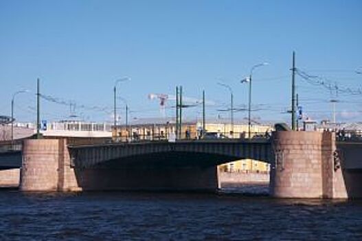 Механизм Дворцового моста в Петербурге станет с этого года туристическим объектом