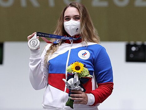 Министр спорта РФ поздравил российскую медалистку ОИ в Токио Галашину