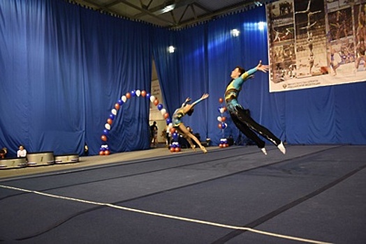 Подмосковные акробаты выиграли Кубок России в смешанных парах
