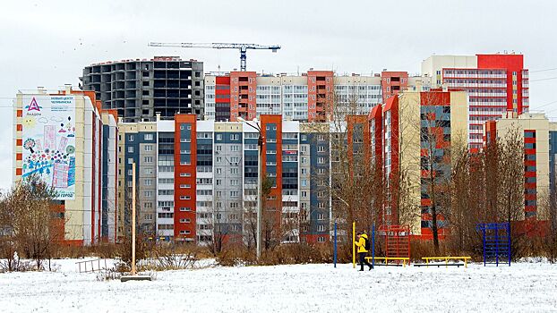 Россиянам перечислили риски покупки жилья в новостройке