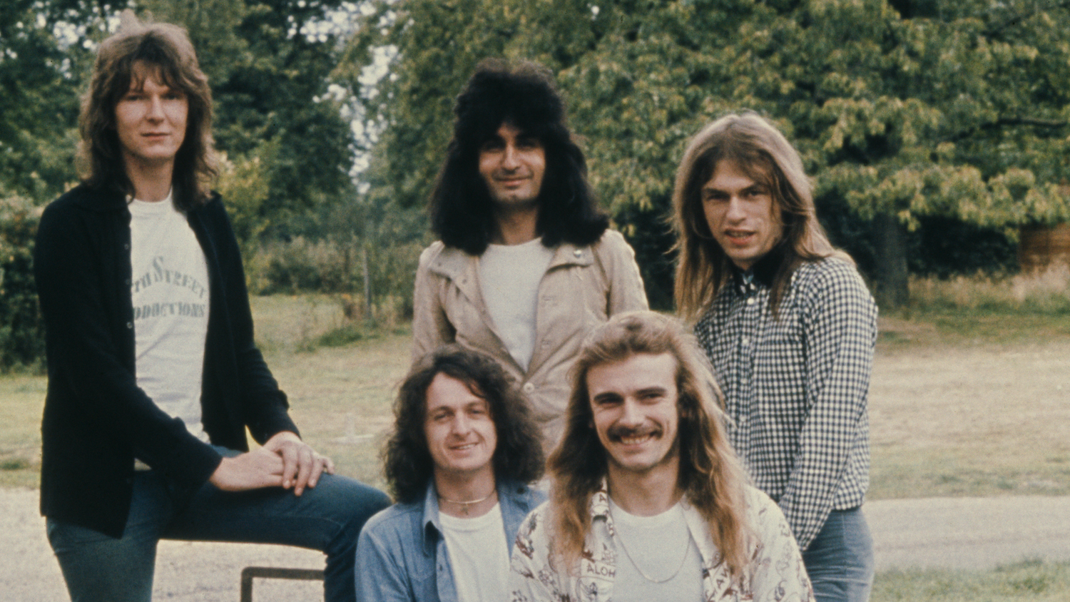 Участники группы Yes: Крис Скуайр, Патрик Мораз, Стив Хау, Джон Андерсон и Алан Уайт, 1974 год