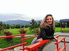 Радость без предела: из больницы вышла потерявшая ноги в ДТП алматинка