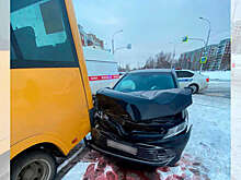 В Северодвинске дети пострадали в ДТП с Toyota и школьным автобусом