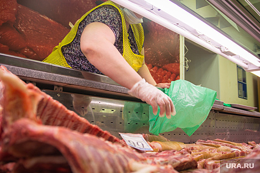 Минпромторг решил бороться с ростом цен на мясо в России