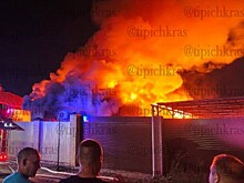 Огонь охватил частный дом в поселке под Краснодаром