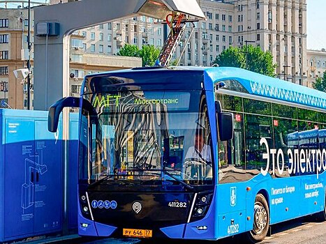 Свыше 50 ультрабыстрых зарядок для электробусов установили в Москве с начала года