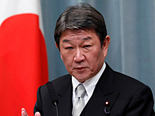 Глава МИД Японии впервые посетит Россию