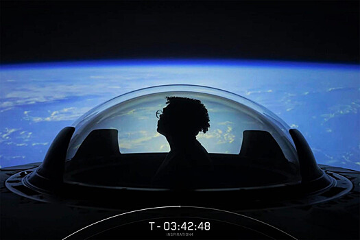 Экипаж Crew-11 с заболевшим астронавтом отстыковался от МКС