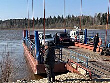 В Кировской области развели мост через реку Луза