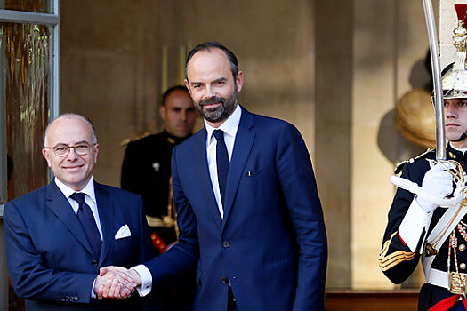 Президент Франции выбрал «настоящего центриста»
